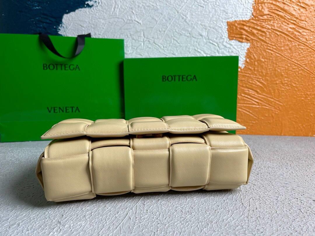 Bottega Veneta BV 20206 Chain Cassette 631421 Apricot Gold