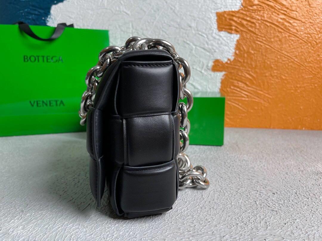 Bottega Veneta BV 20206 Chain Cassette 631421 Black Silver