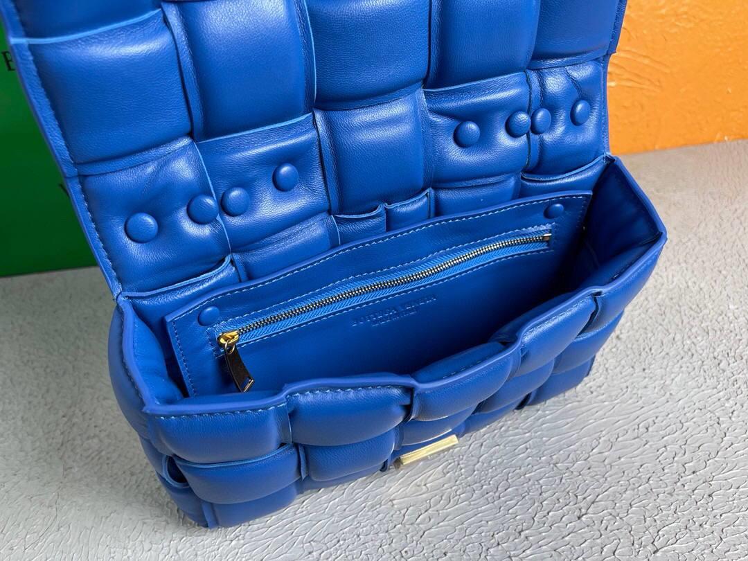 Bottega Veneta BV 20206 Chain Cassette 631421 Cobalt Gold
