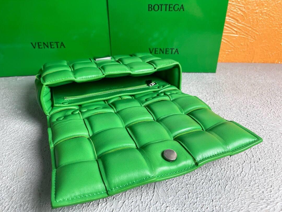 Bottega Veneta BV 20206 Chain Cassette 631421 Green Silver