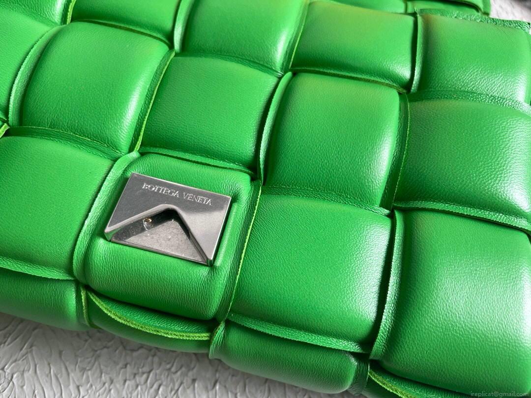 Bottega Veneta BV 20206 Chain Cassette 631421 Green Silver