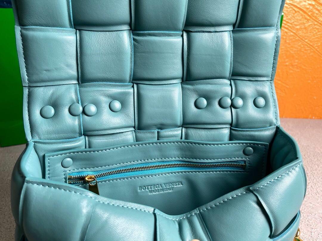 Bottega Veneta BV 20206 Chain Cassette 631421 Light Blue Gold