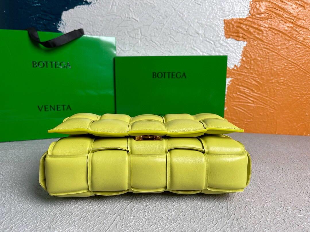 Bottega Veneta BV 20206 Chain Cassette 631421 Yellow Gold