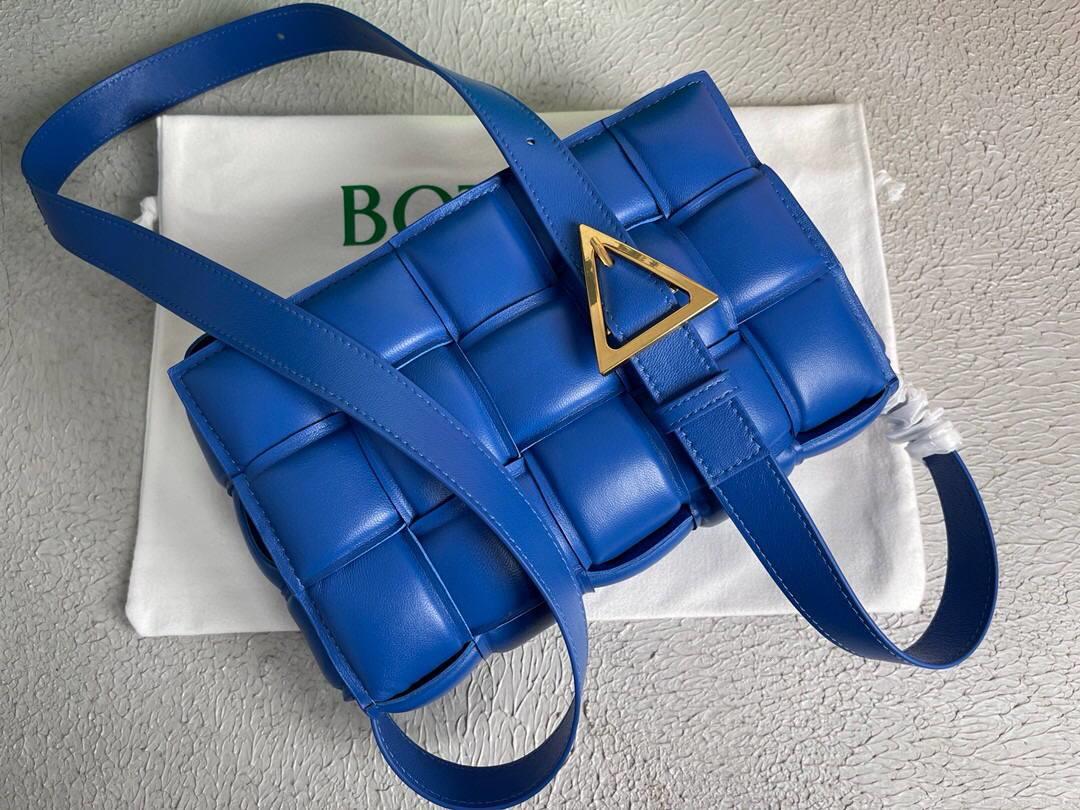 Bottega Veneta BV 20206 Padded Cassette 591970 Blue Gold