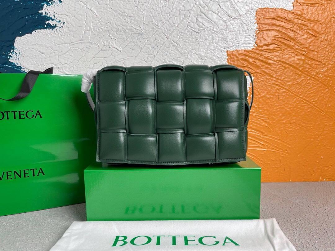 Bottega Veneta BV 20206 Padded Cassette 591970 Dark Green Gold