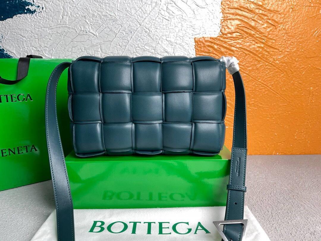 Bottega Veneta BV 20206 Padded Cassette 591970 Dark Green Silver