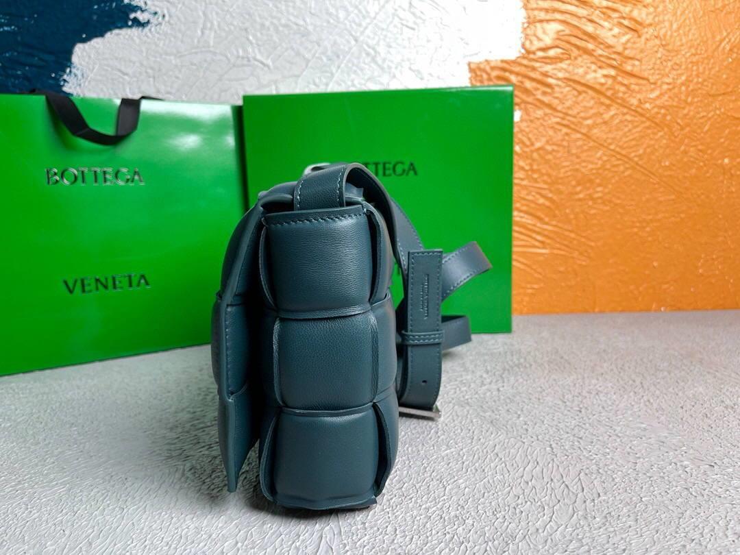 Bottega Veneta BV 20206 Padded Cassette 591970 Dark Green Silver