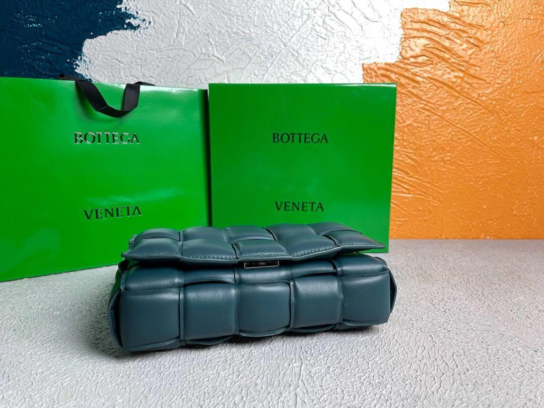 Bottega Veneta BV 20206 Padded Cassette 591970 Dark Green Silver