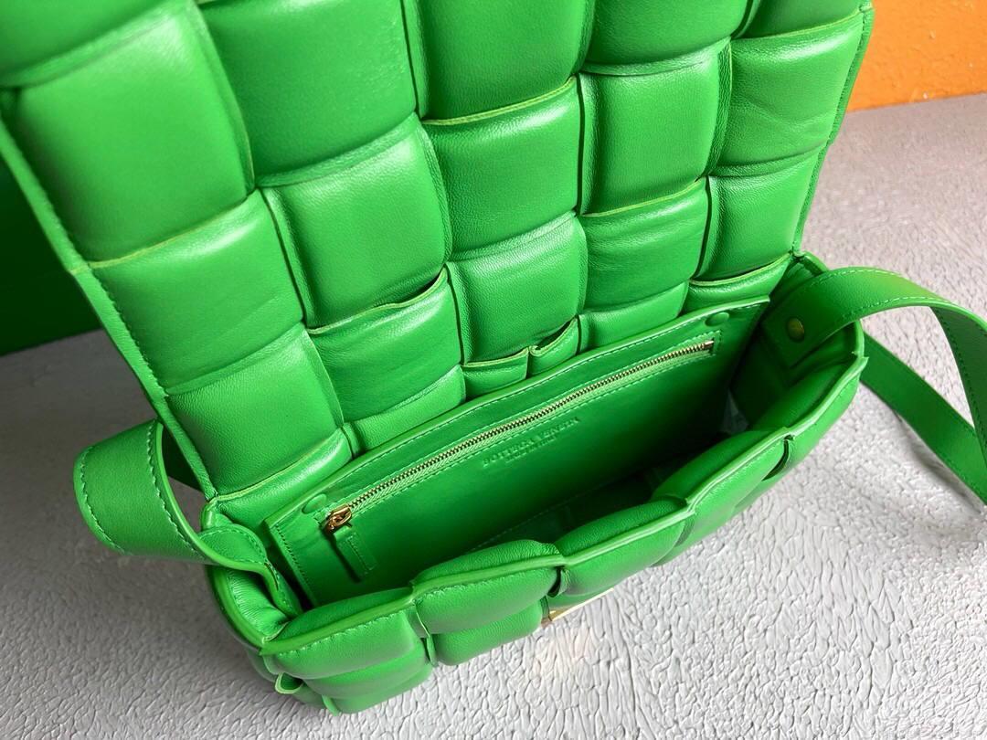 Bottega Veneta BV 20206 Padded Cassette 591970 Light Green Gold