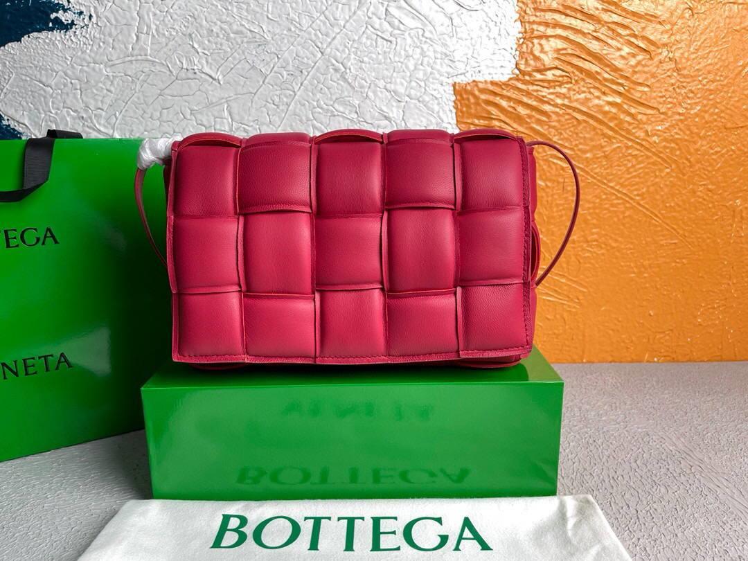 Bottega Veneta BV 20206 Padded Cassette 591970 Red
