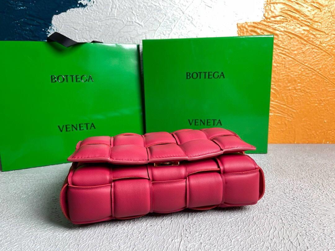 Bottega Veneta BV 20206 Padded Cassette 591970 Red