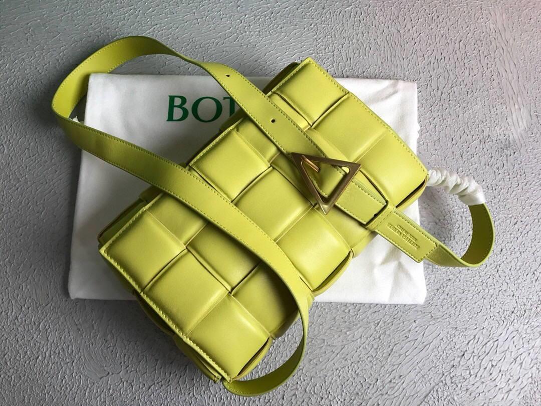 Bottega Veneta BV 20206 Padded Cassette 591970 Yellow