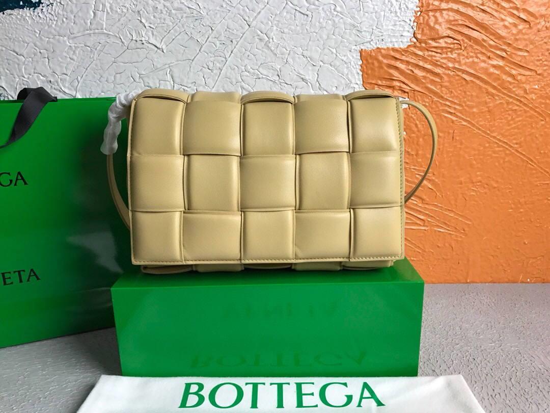 Bottega Veneta BV 591970 Padded Cassette 20206 Apricot
