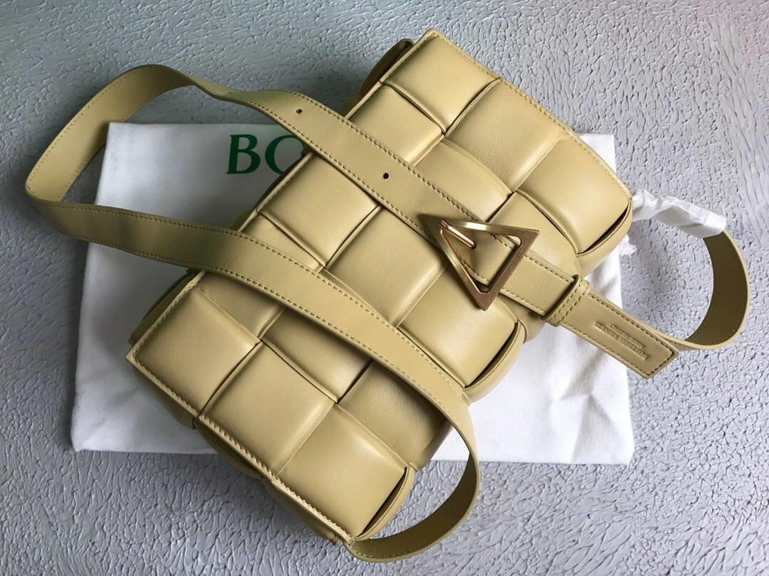 Bottega Veneta BV 591970 Padded Cassette 20206 Apricot
