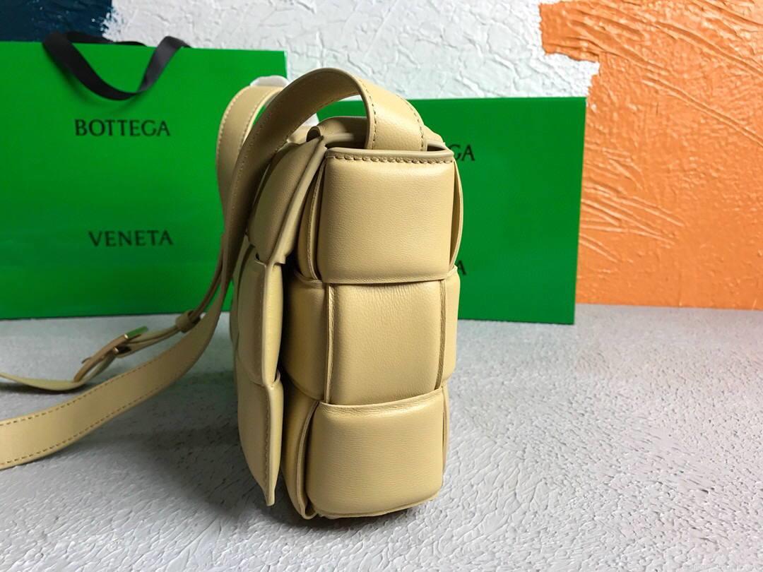 Bottega Veneta BV 591970 Padded Cassette 20206 Apricot