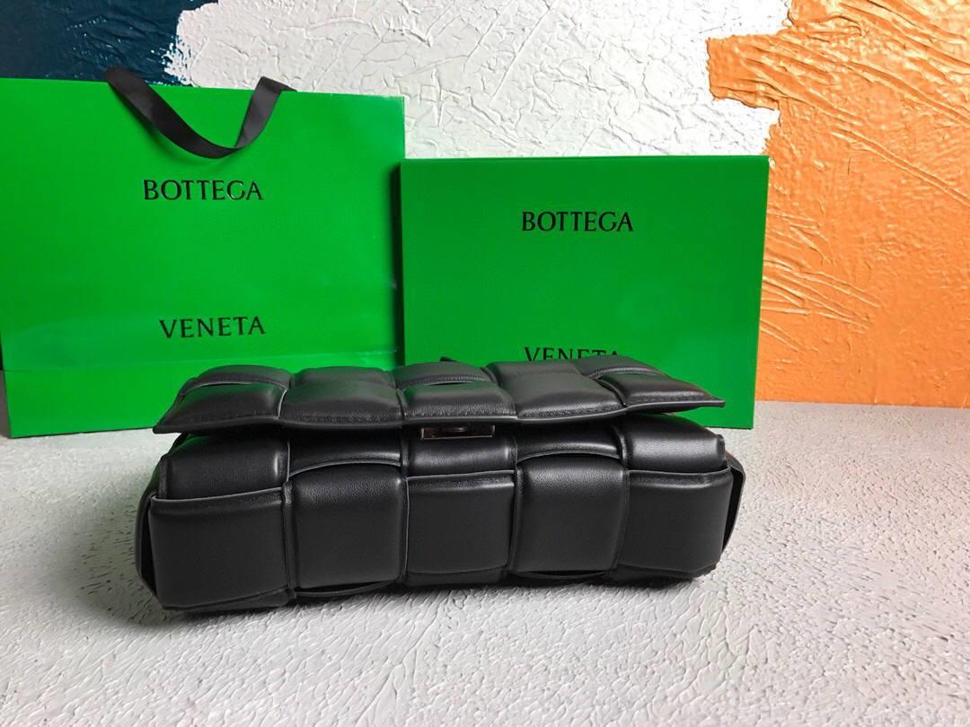 Bottega Veneta BV 591970 Padded Cassette 20206 Black Silver