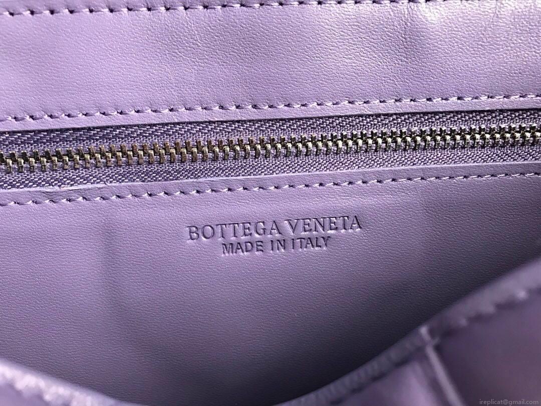Bottega Veneta BV 591970 Padded Cassette 20206 Light Purple Silver