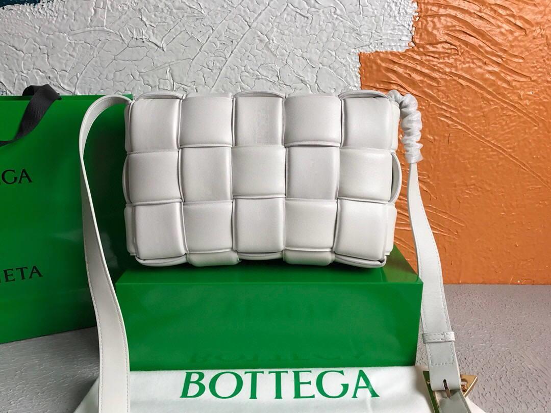 Bottega Veneta BV 591970 Padded Cassette 20206 White Gold