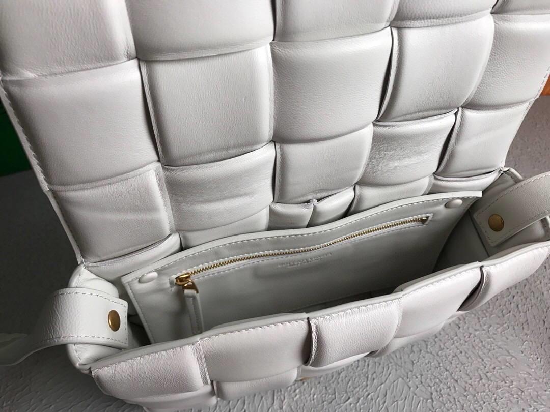 Bottega Veneta BV 591970 Padded Cassette 20206 White Gold
