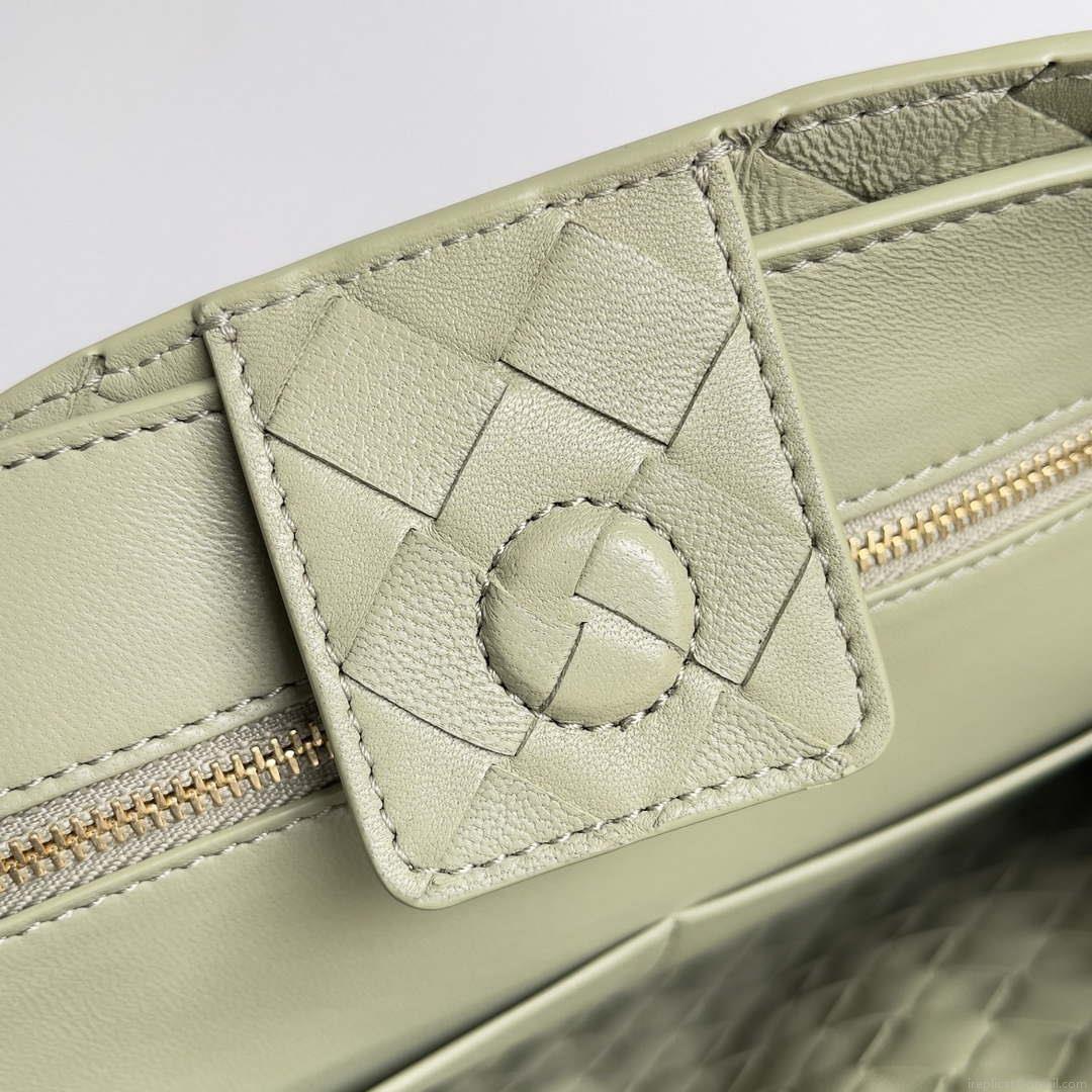 Bottega Veneta BV 743572 Medium Andiamo Travertine