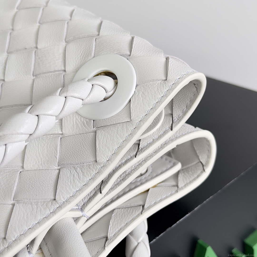 Bottega Veneta BV 743572 Medium Andiamo White