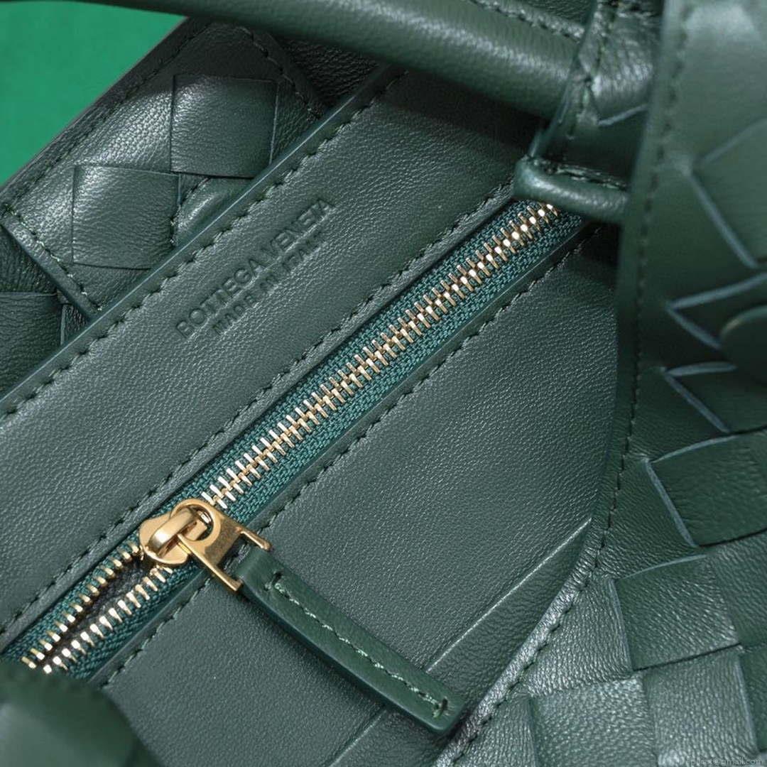Bottega Veneta BV 743568 Small Andiamo Dark Green