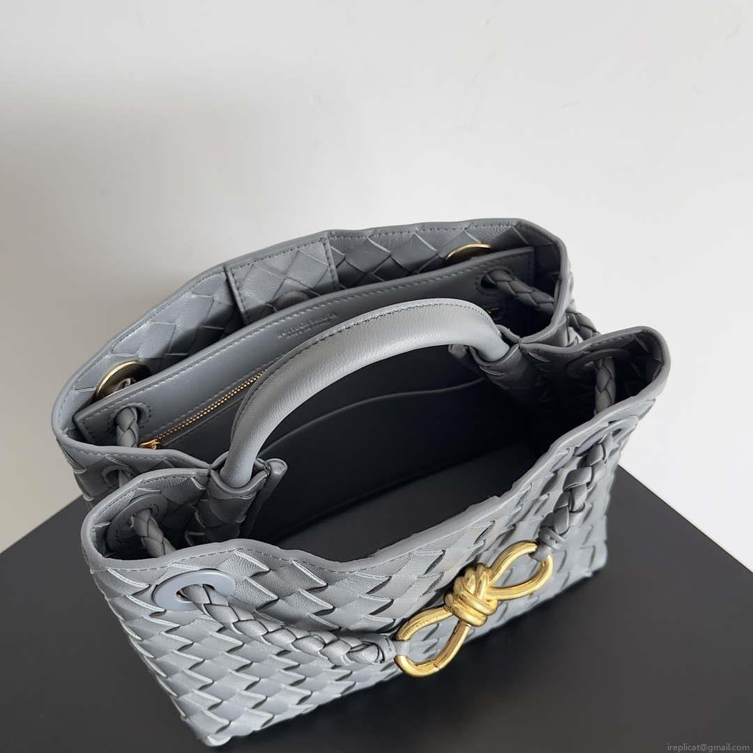 Bottega Veneta BV 743568 Small Andiamo Gray