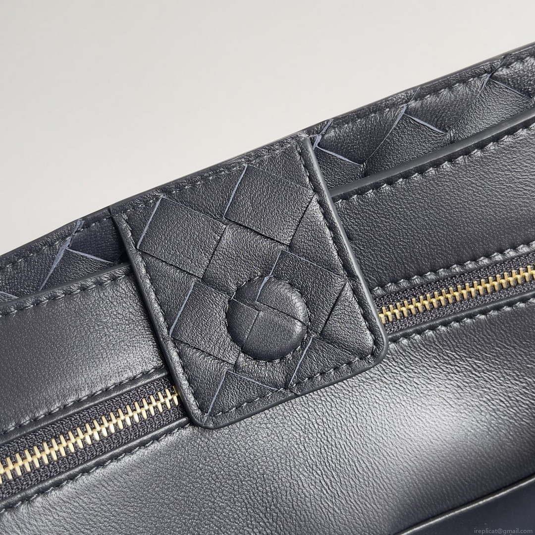 Bottega Veneta BV 743572 Medium Andiamo Navy Blue