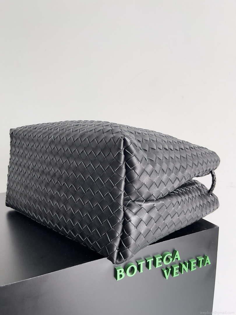 Bottega Veneta BV 743575 Large Andiamo Black