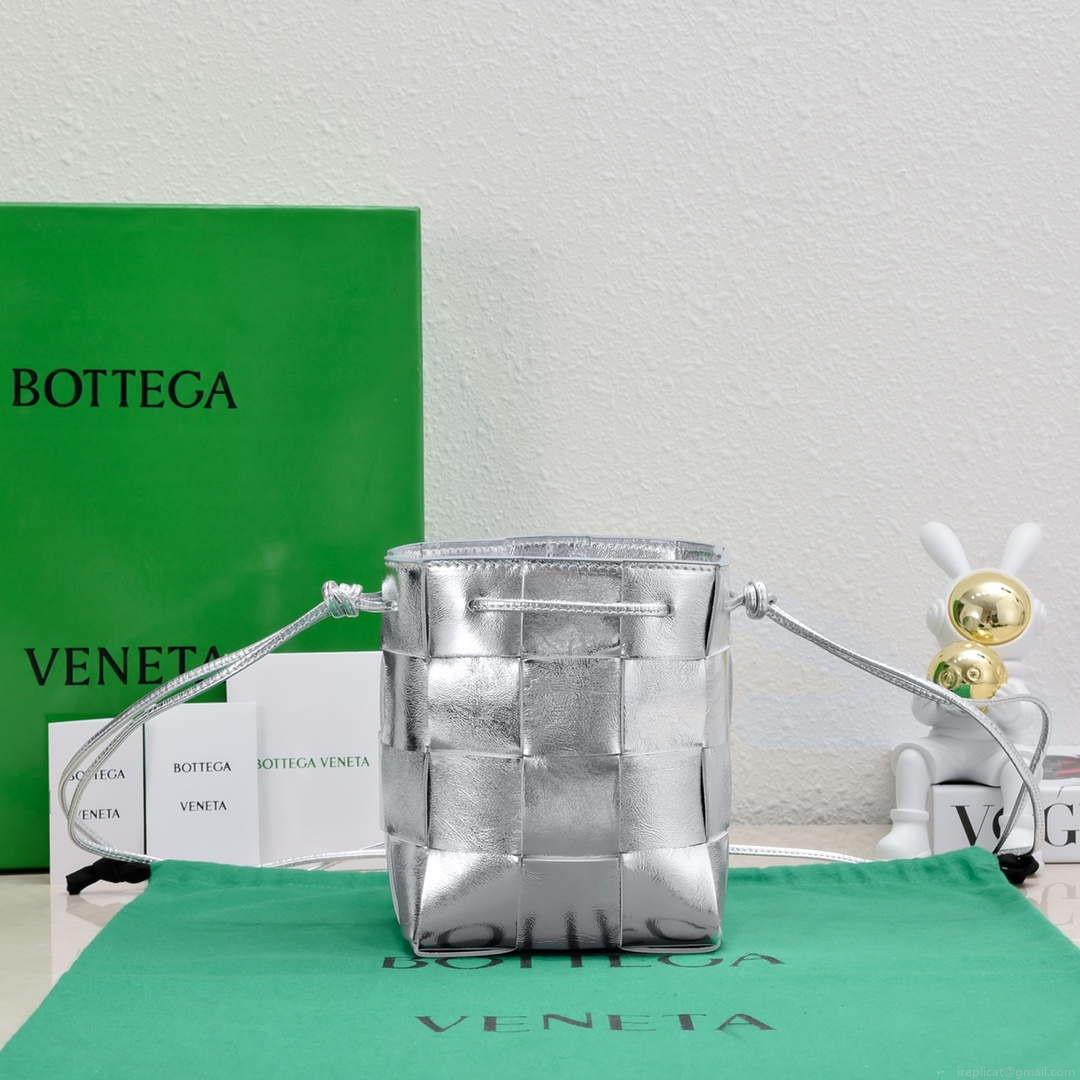 Bottega Veneta BV 680218 Small Cassette Cross-Body Bucket Silver