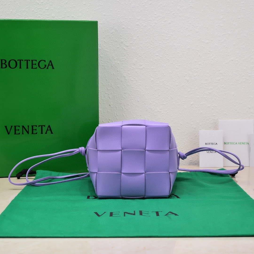 Bottega Veneta BV 680218 Small Cassette Cross-Body Bucket Purple
