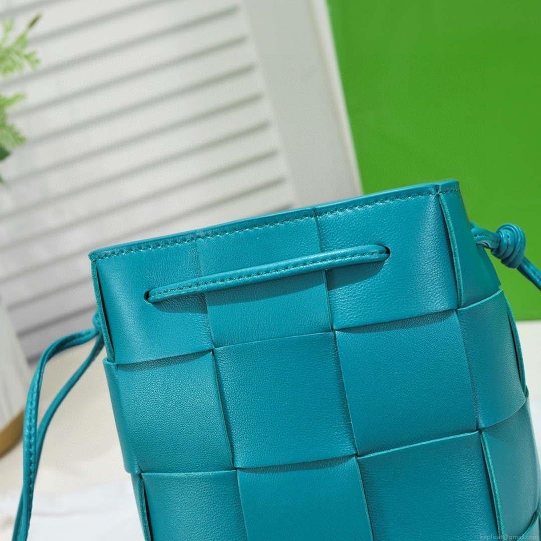 Bottega Veneta BV 680218 Small Cassette Cross-Body Bucket Blue