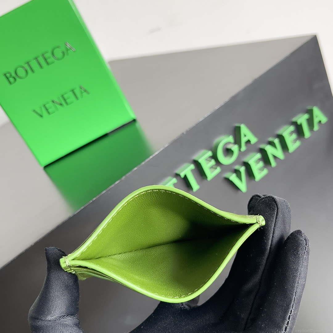 Bottega Veneta BV 743209 Intrecciato Credit Card Case bv70016
