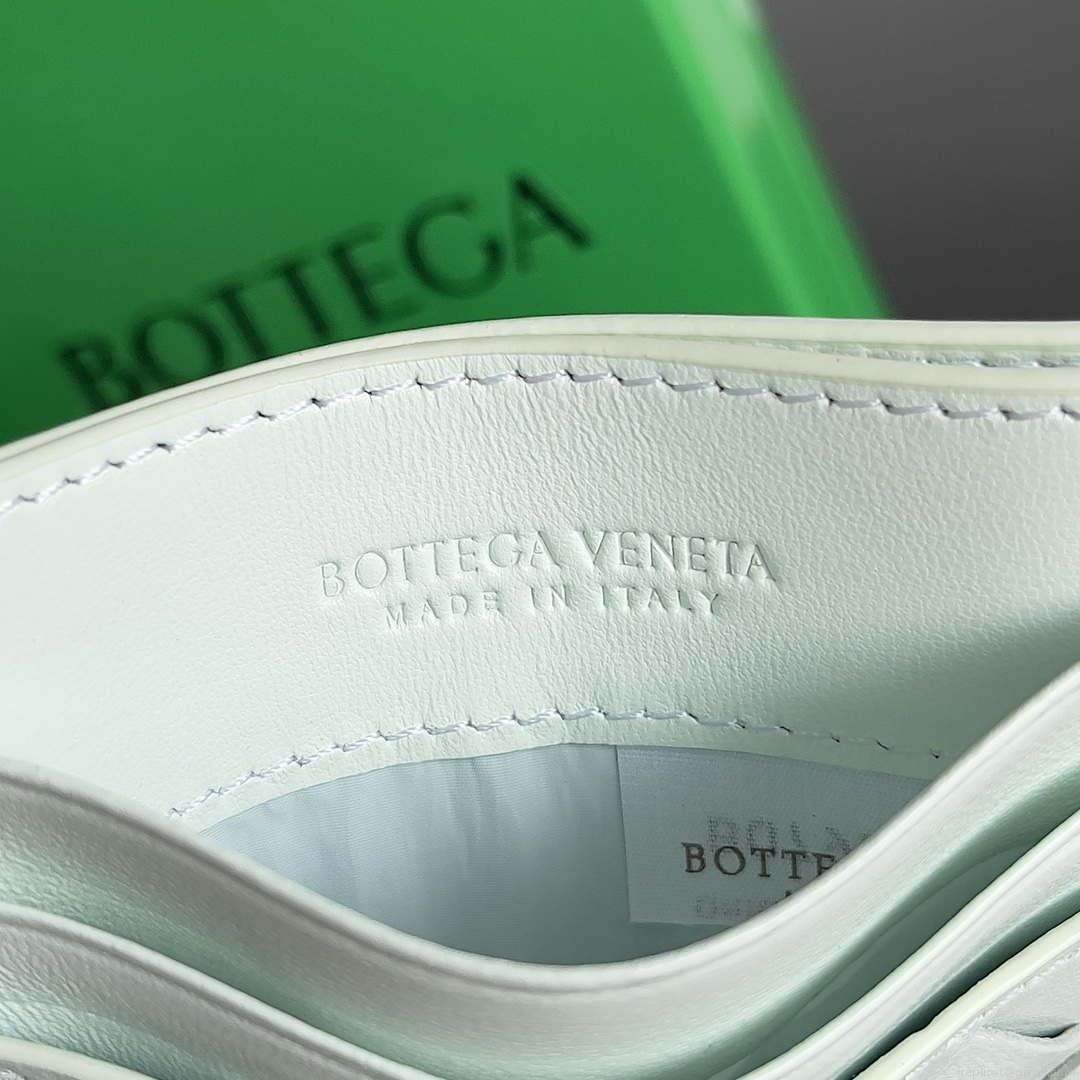 Bottega Veneta BV 743209 Intrecciato Credit Card Case bv70023