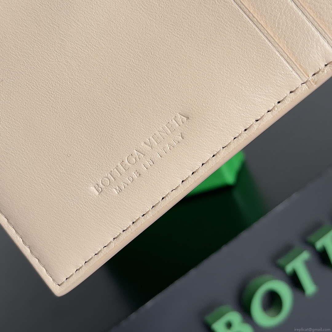 Bottega Veneta BV 649597 Cassette Credit Card Case bv70038