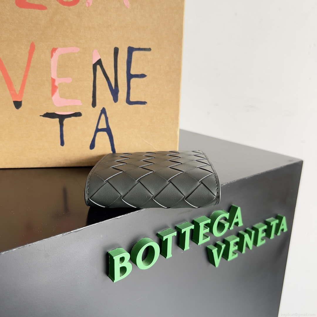 Bottega Veneta BV 743211 Intrecciato Bi-Fold Wallet BV70051