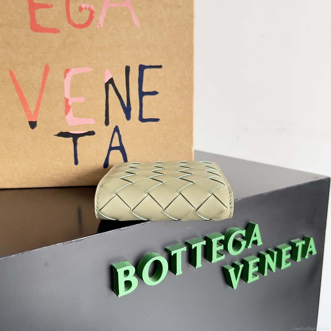 Bottega Veneta BV 743211 Intrecciato Bi-Fold Wallet BV70052