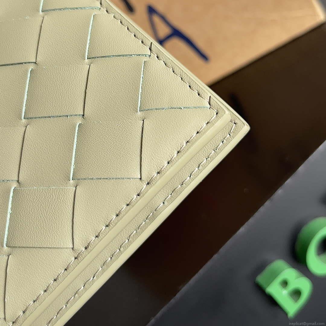 Bottega Veneta BV 743211 Intrecciato Bi-Fold Wallet BV70052