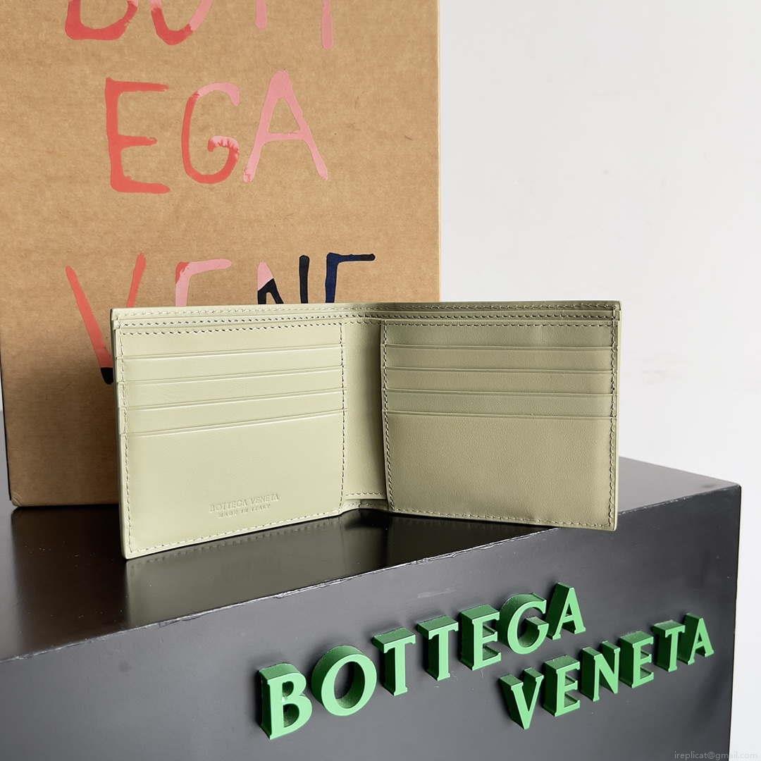 Bottega Veneta BV 743211 Intrecciato Bi-Fold Wallet BV70052