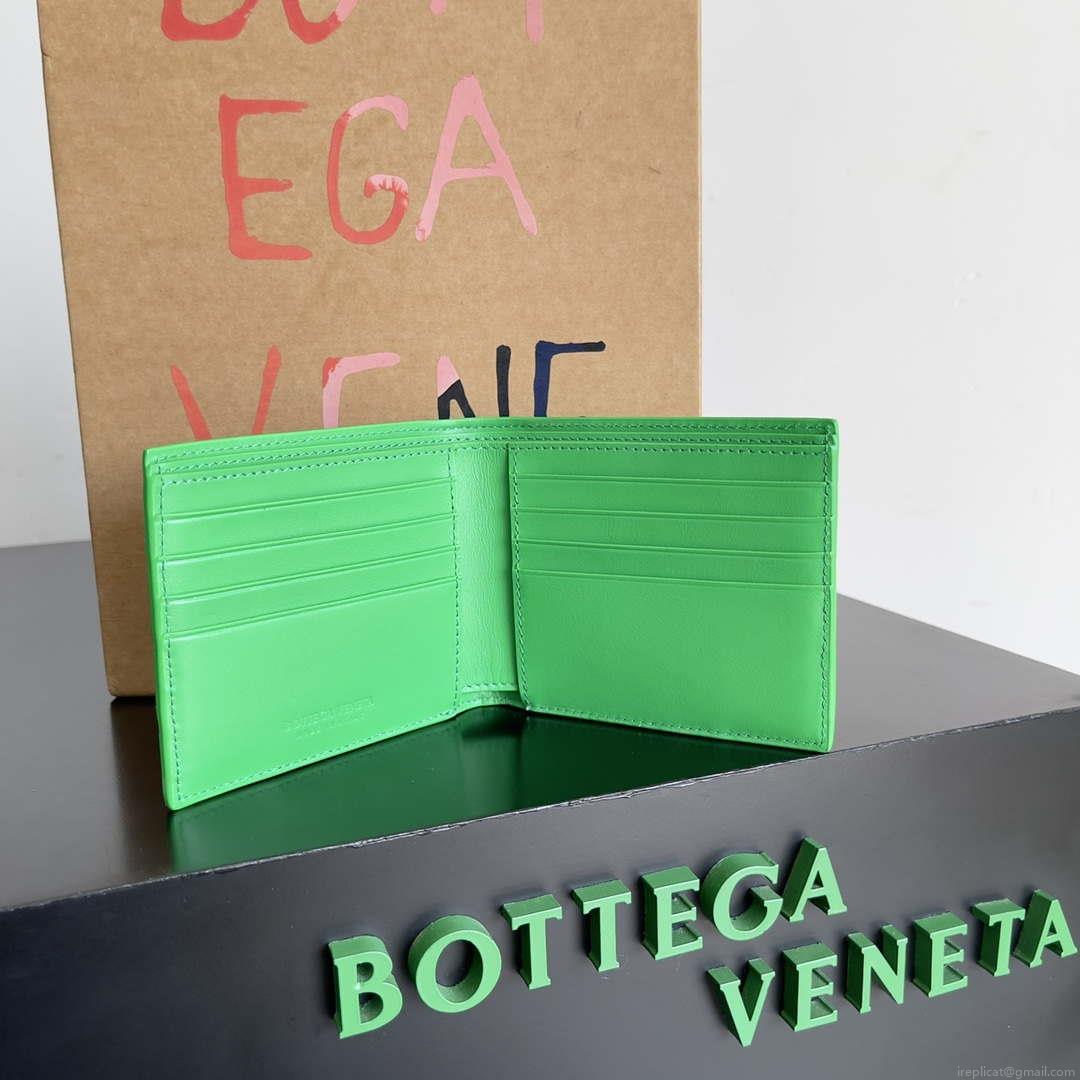 Bottega Veneta BV 743211 Intrecciato Bi-Fold Wallet BV70054