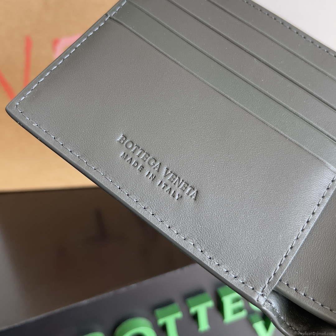 Bottega Veneta BV 743211 Intrecciato Bi-Fold Wallet BV70055