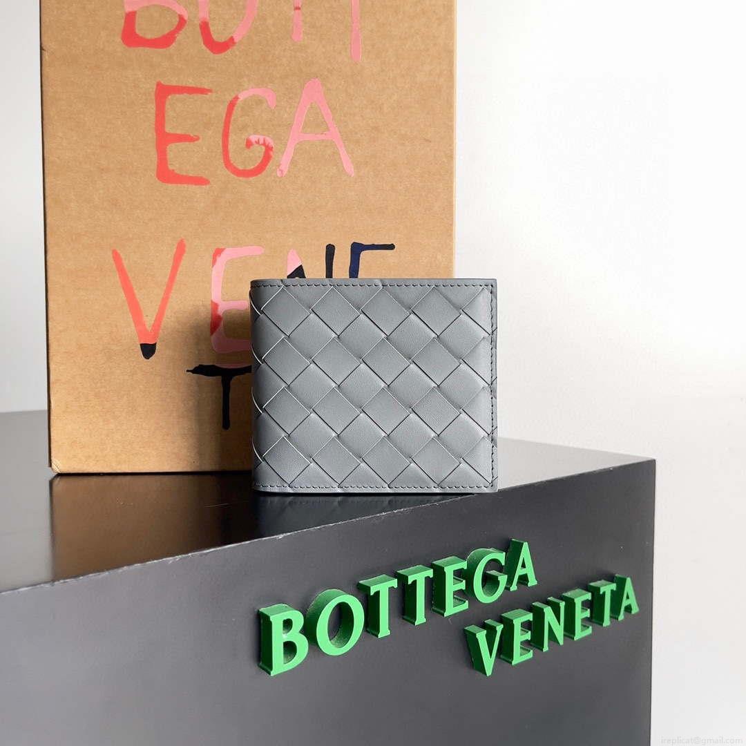 Bottega Veneta BV 743211 Intrecciato Bi-Fold Wallet BV70056