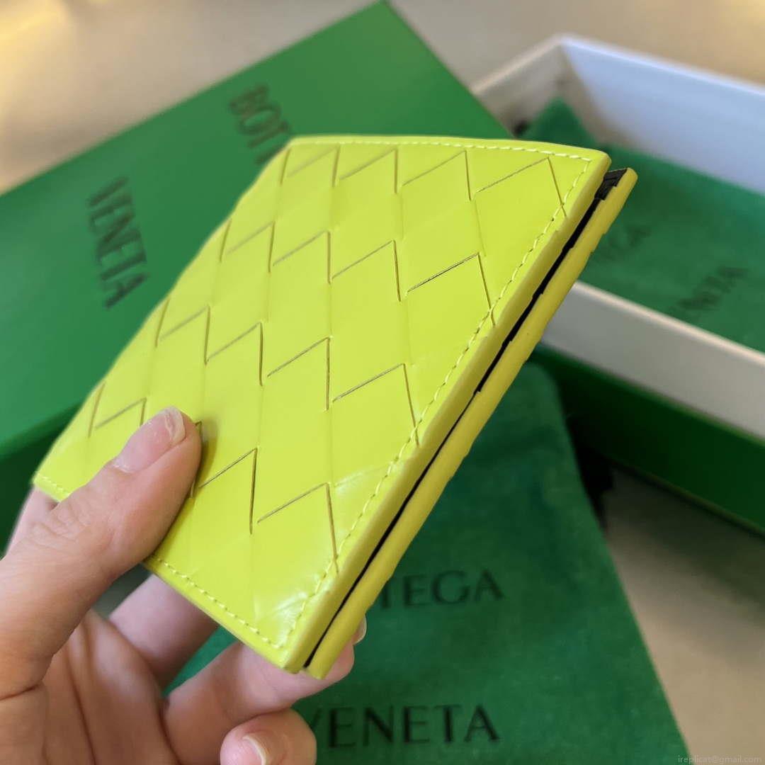 Bottega Veneta BV 743211 Intrecciato Bi-Fold Wallet BV70060