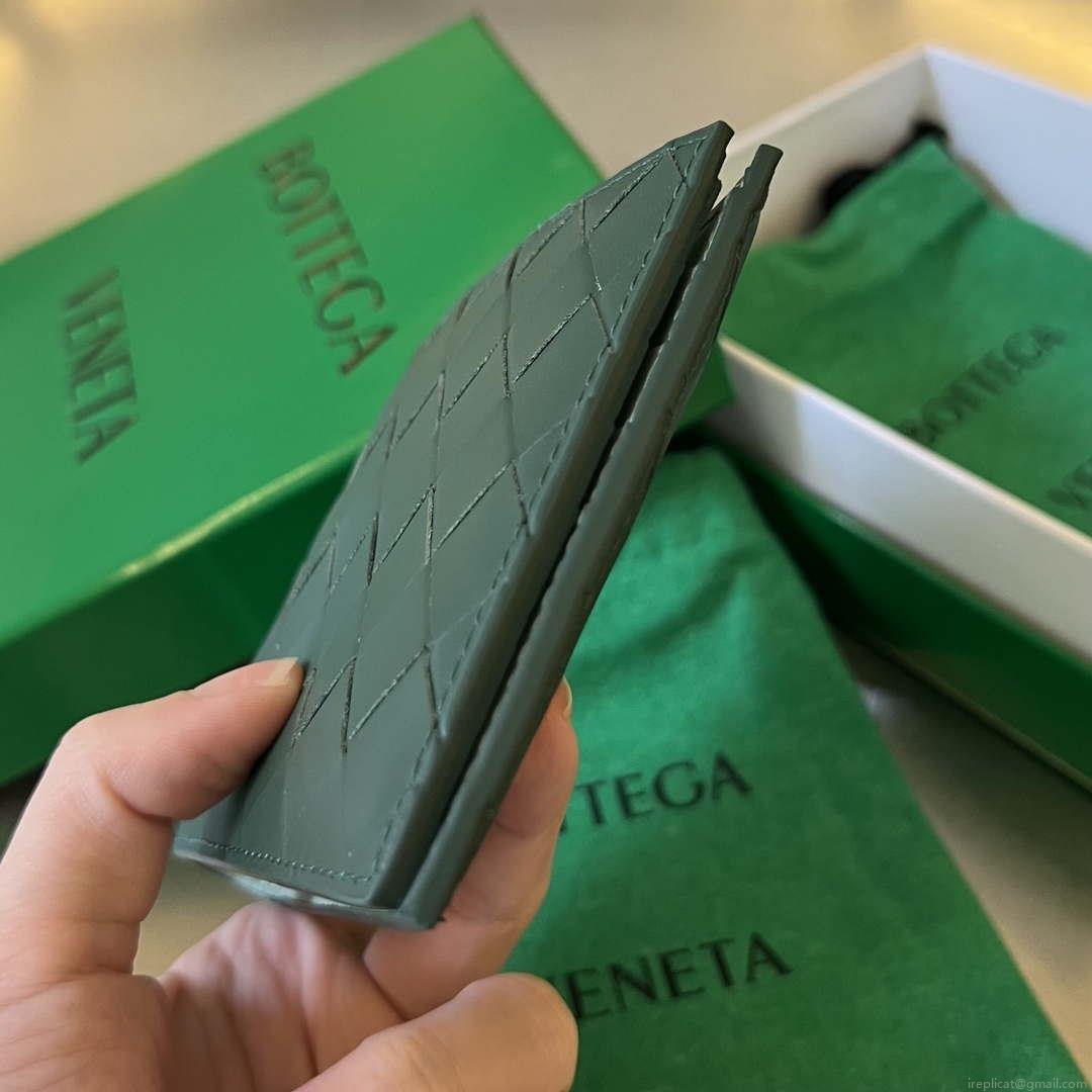 Bottega Veneta BV 743211 Intrecciato Bi-Fold Wallet BV70063
