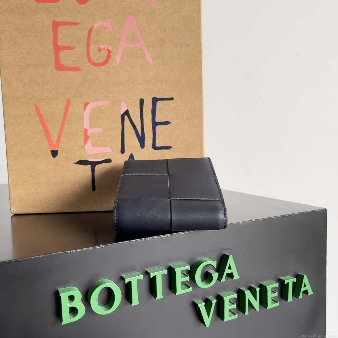 Bottega Veneta BV 740261 Bi-Fold Wallet With Coin Purse BV70076
