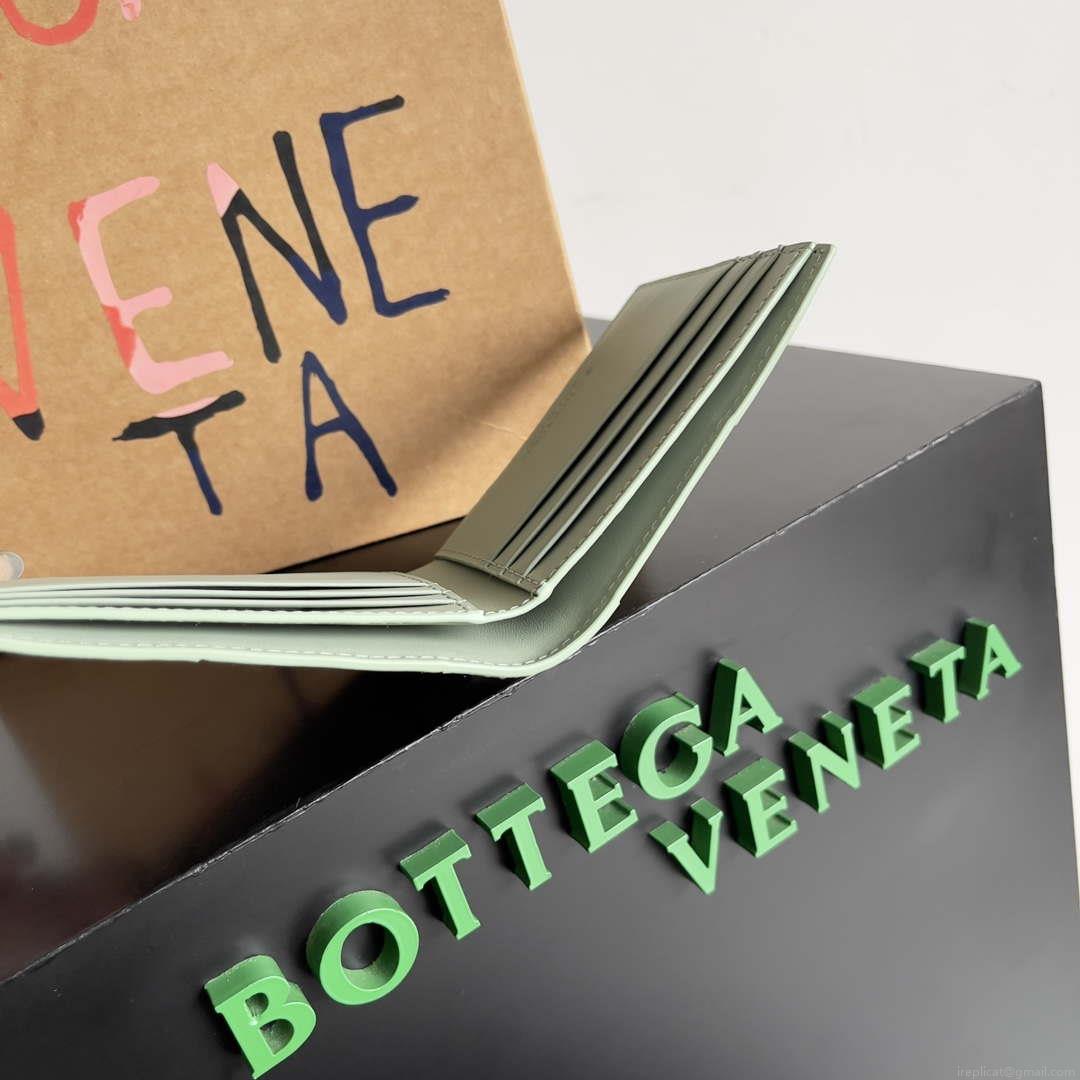 Bottega Veneta BV 740261 Bi-Fold Wallet With Coin Purse BV70077