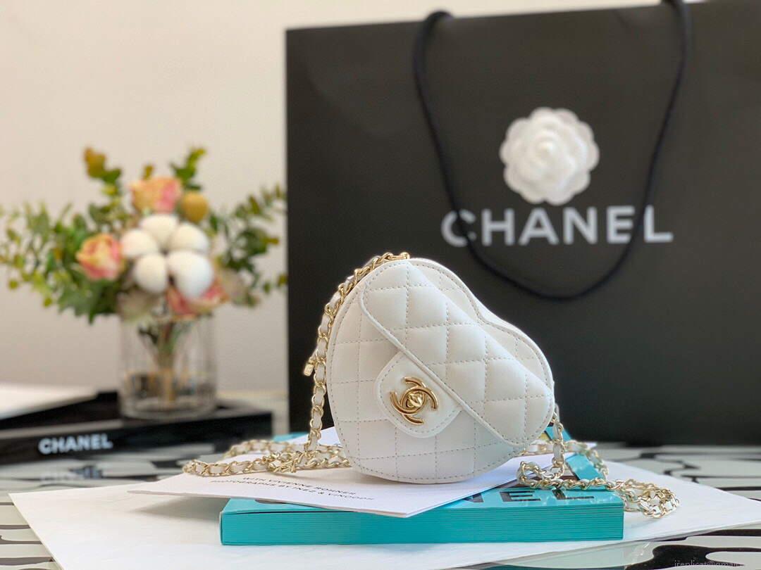 Chanel AS2927 heart clutch with chain Bag AP2784 White
