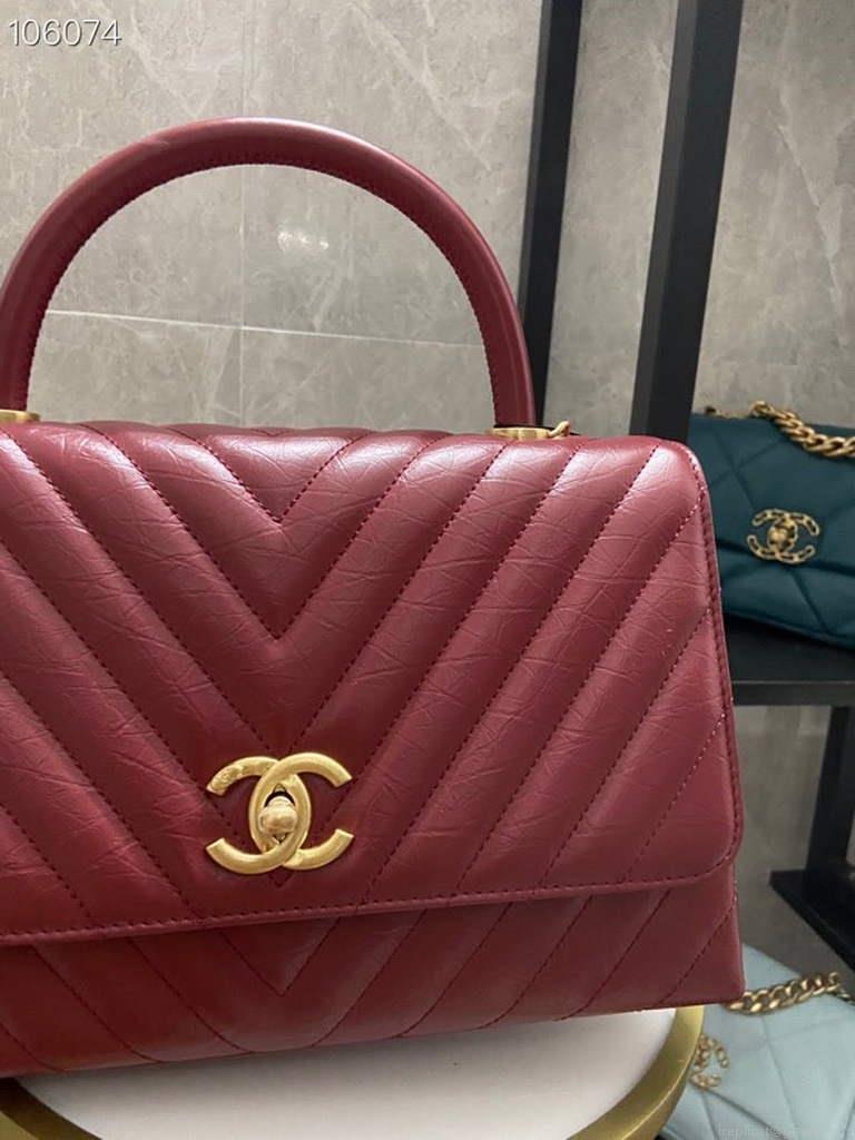 Chanel Large Top Handle Bag A92991 lambskin V gird Wine Red Gold