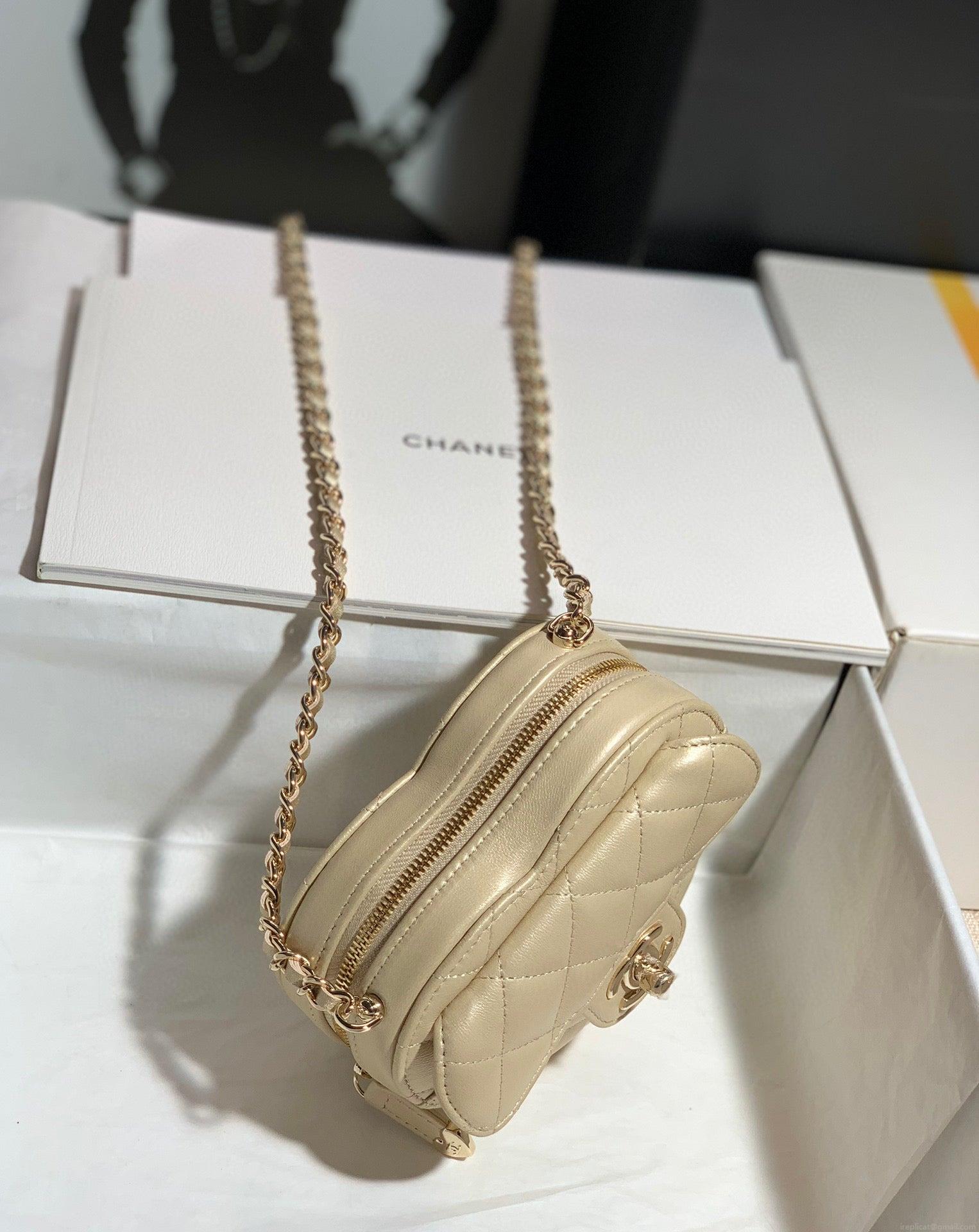 Chanel AP2784 Heart Clutch with Chain Lambskin Gold-Tone Metal Gold