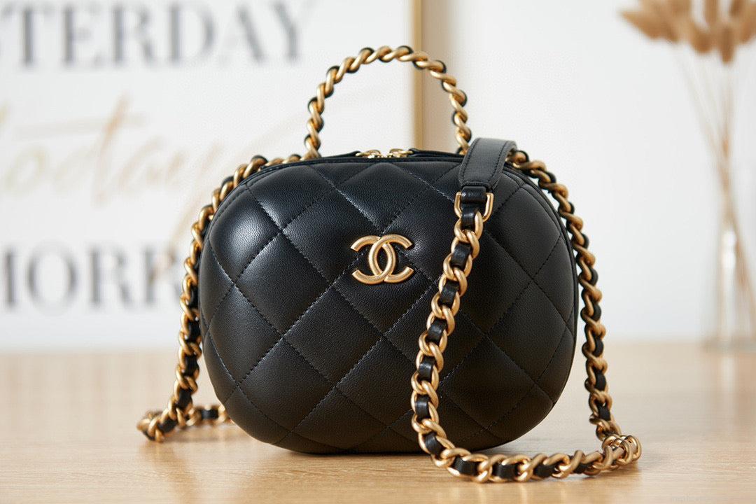 Chanel Small Vanity Case Lambskin gold-tone metal AS3066 Black
